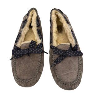 UGG DAKOTA GRAY SUEDE PURPLE POLKA DOT BOW SHEARLING MOCCASIN SLIPPERS - 9